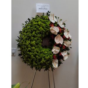 CORONA GUIRNALDA CON ANTURIOS